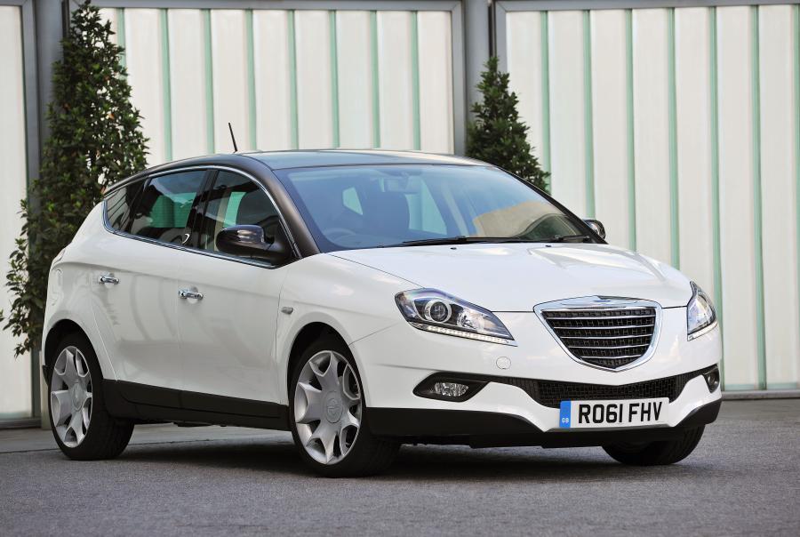  Chrysler Delta 2011 года  (фото 64 из 69)